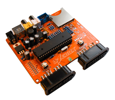 Uzebox: Tudo Sobre o Console Retrô que Você Precisa Conhecer 13 Imagem do console Uzebox mostrando seu design minimalista e componentes internos.