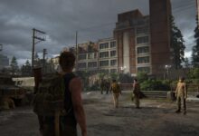 Abby e Manny alcançam uma base da WLF em Seattle, revelando a estrutura militar e os conflitos internos em The Last of Us Part II Remastered.